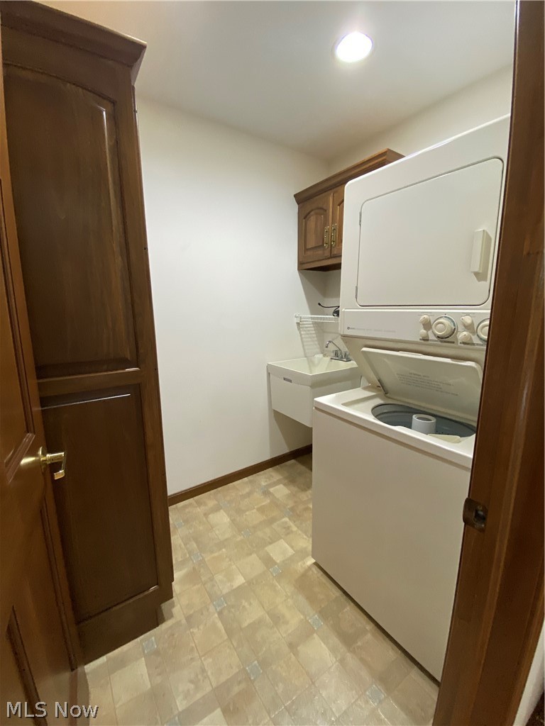 1576 Cape Cod Drive Condo - Residential