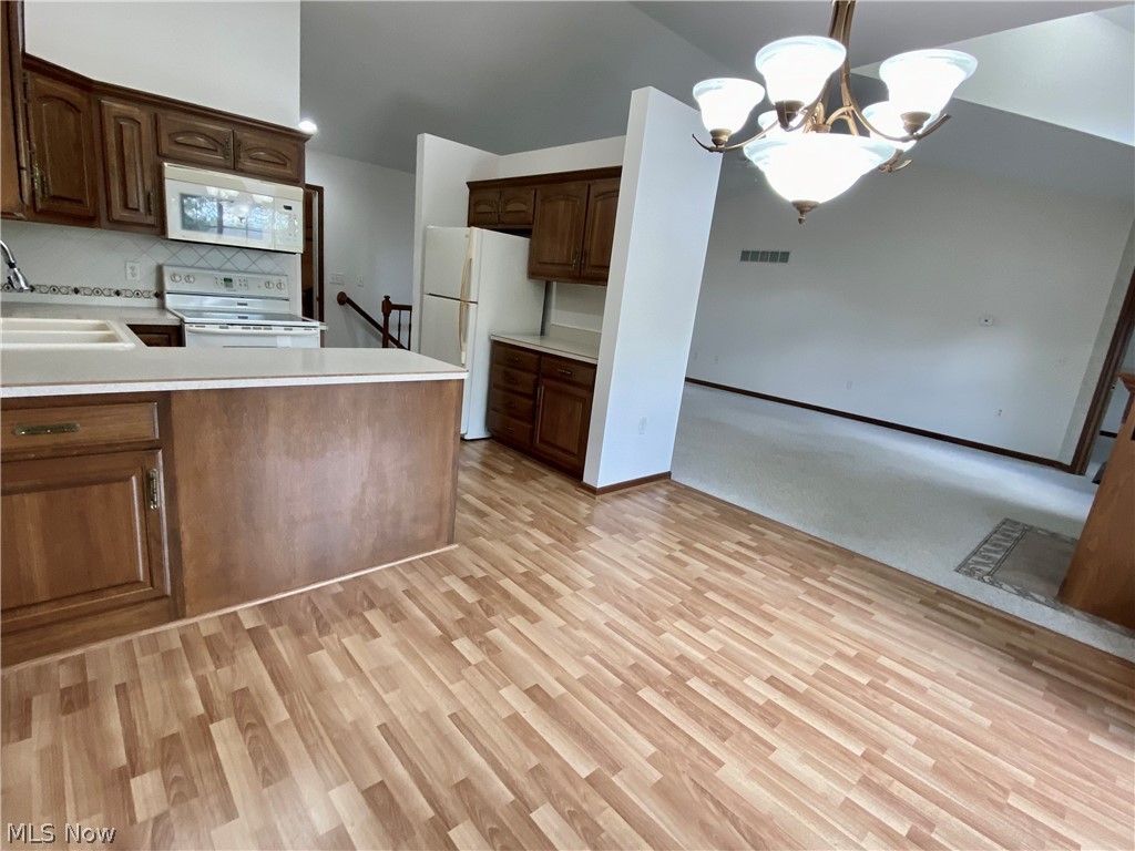 1576 Cape Cod Drive Condo - Residential