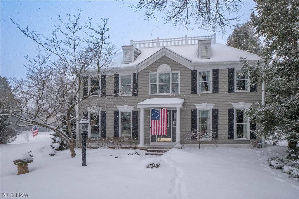 Photo of 2466 Mohler Drive NW, North Canton, OH 44720 (MLS # 5185461)