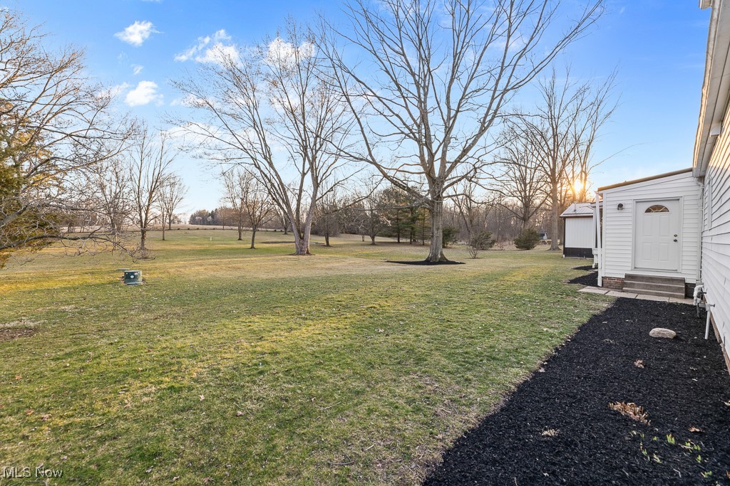 15910 Cenfield Street, Alliance, Ohio image 44
