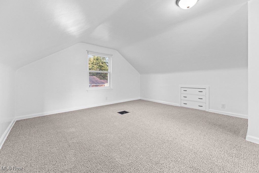 15910 Cenfield Street, Alliance, Ohio image 25