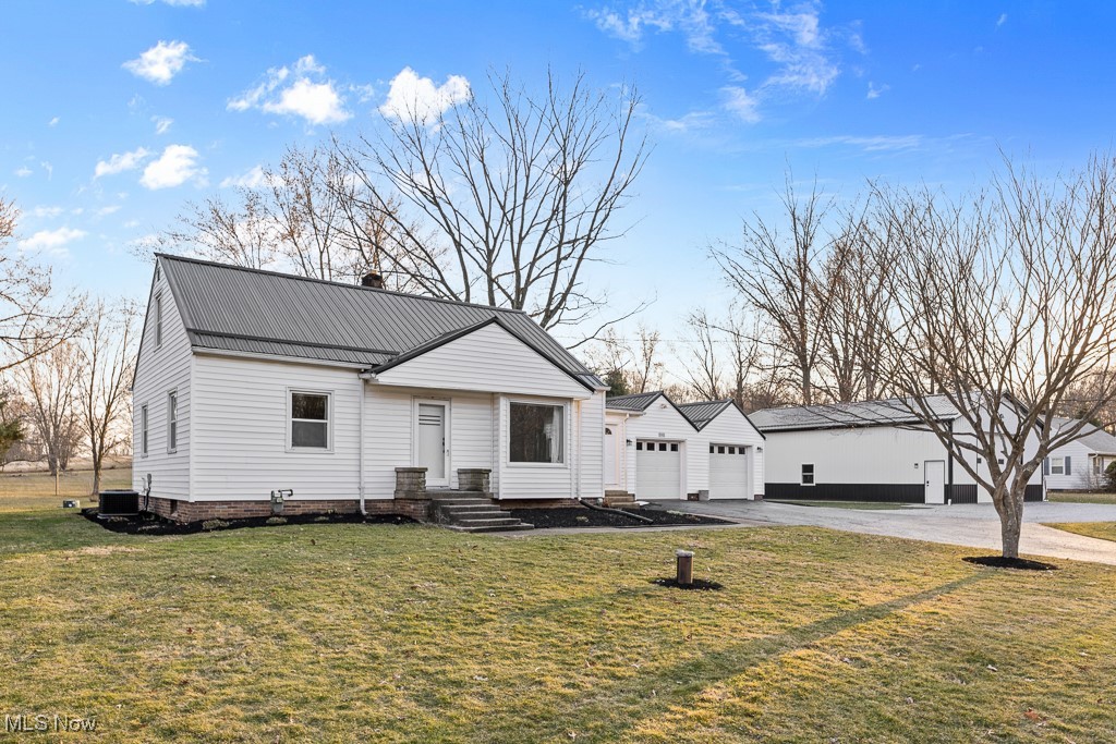 15910 Cenfield Street, Alliance, Ohio image 43