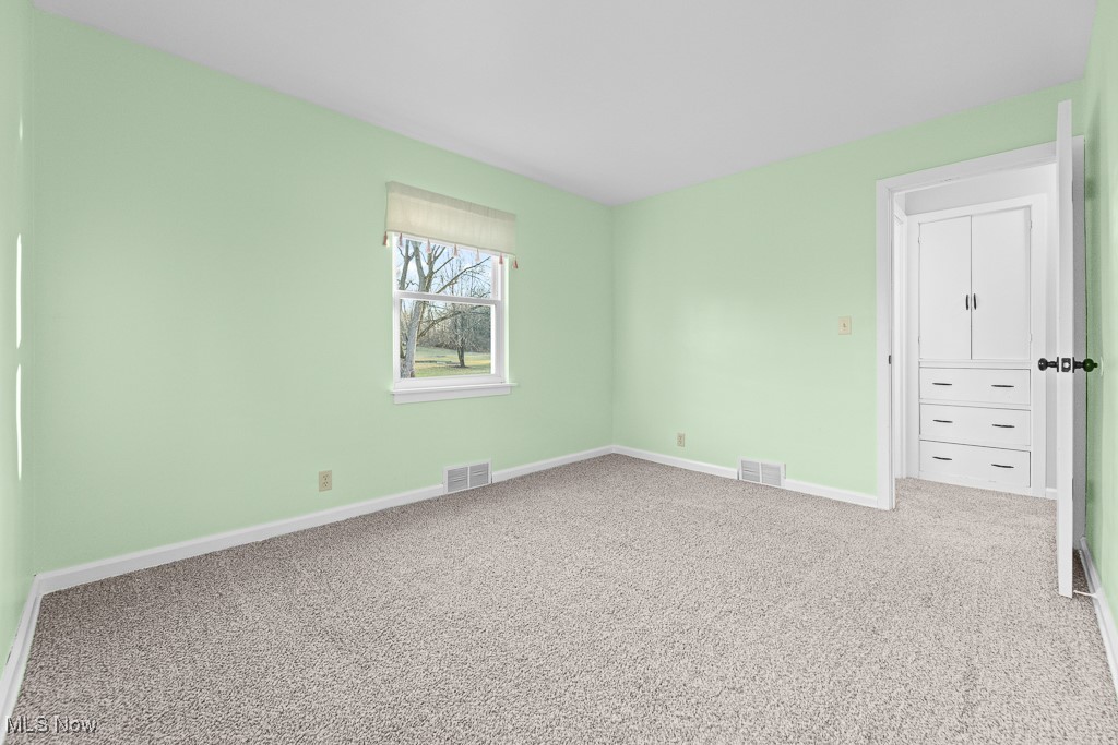 15910 Cenfield Street, Alliance, Ohio image 22