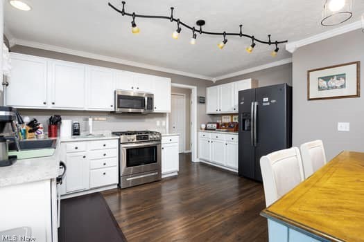 FIELDCREST - Residential