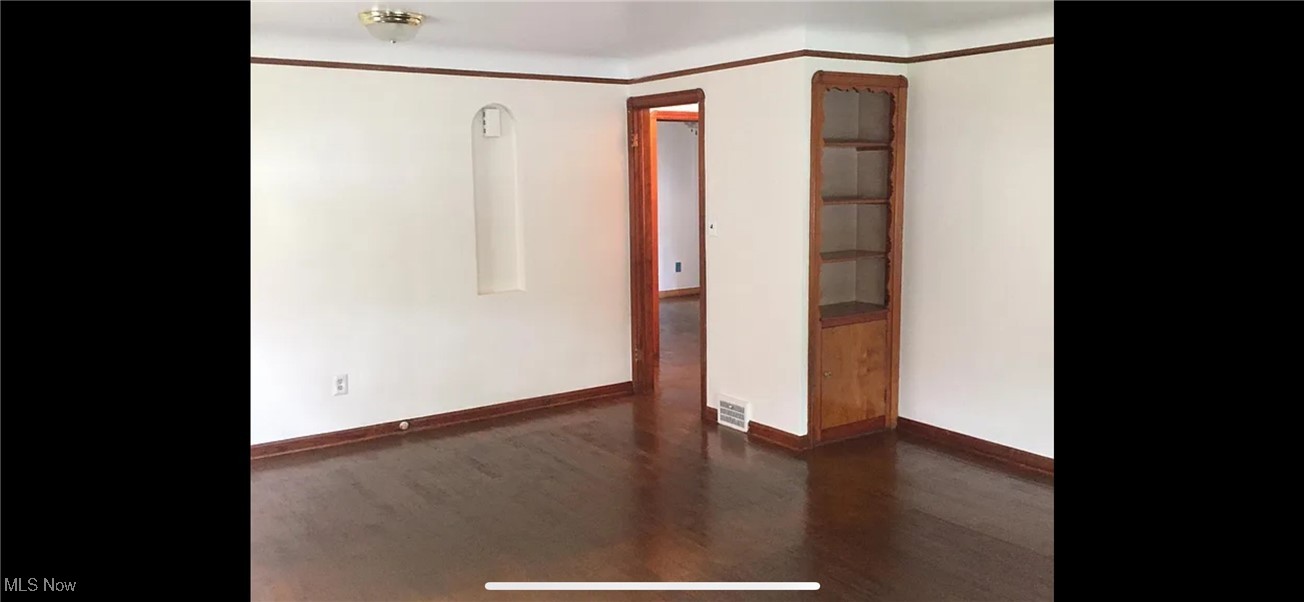 2965 S Moreland Boulevard