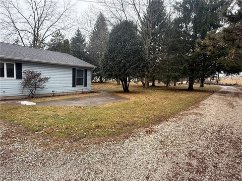 Tiny photo for 4044 Mogadore Road, Kent, OH 44240 (MLS # 5190793)