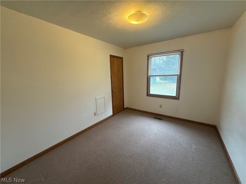 Tiny photo for 4044 Mogadore Road, Kent, OH 44240 (MLS # 5190793)