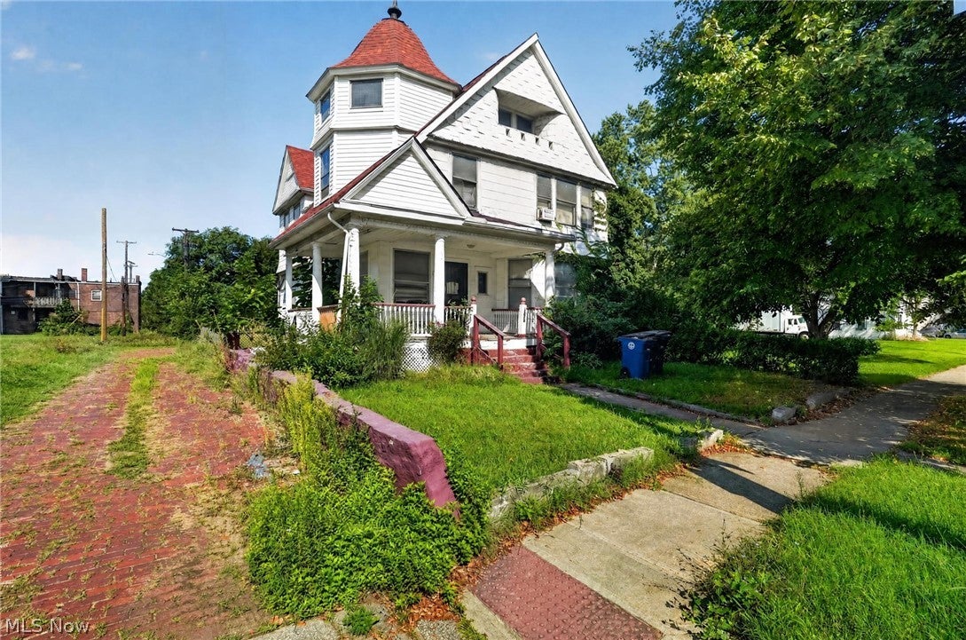 1434 E 82nd Street
