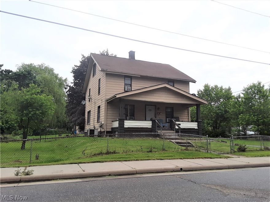 Court Ordered Sale by Private Selling Officer. No Showings are permitted, property is believed to be occupied. Bidding ends July 22, 2020 & is online only. According to public record this Single family home has 3 bedroom & 1 bath. Information is thought to be correct but not guaranteed. SOLD 100% AS-IS w/all faults. 10% Buyer Premium is added to the high bid. 10% deposit($1,000 min) due w/i 24 hours of bidding end.