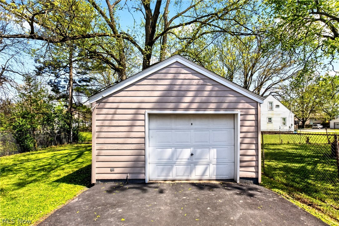 Shady Lawn - Residential