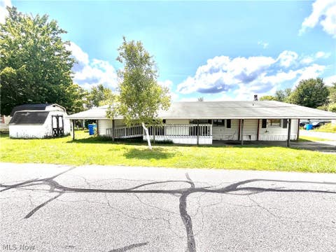 Homes For Sale - 13016 Kevin Lane<br/> Chardon, OH 44024