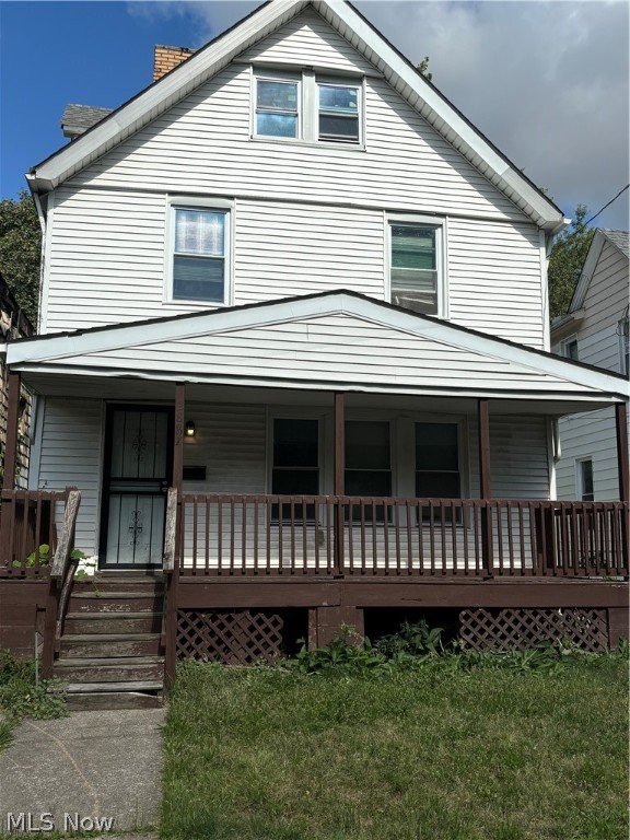 Calling all investors! This 3 bedroom-1 bathroom single family Colonial works for investors of all types.
Features living room with decorative fireplace, dining room with original built in cabinetry, eat in kitchen and 3 bedrooms. Property will need a few minor cosmetic repairs/updates. Short distance from Shaker Square, Cleveland Clinic, Case Western Reserve and much more.