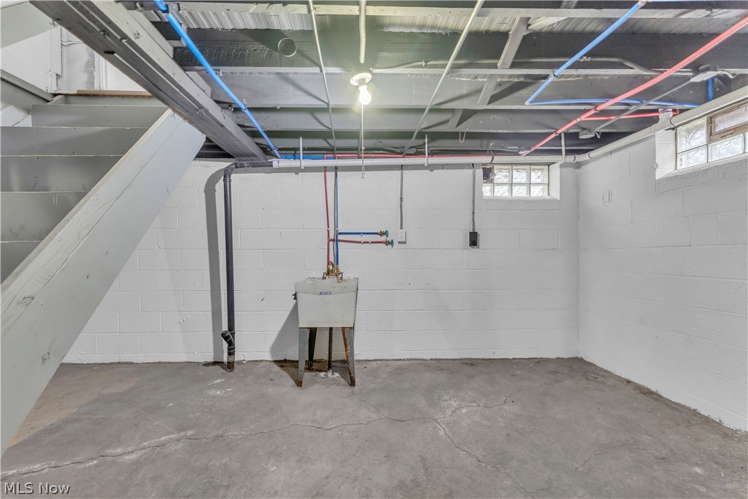 J M Hoyt - Residential