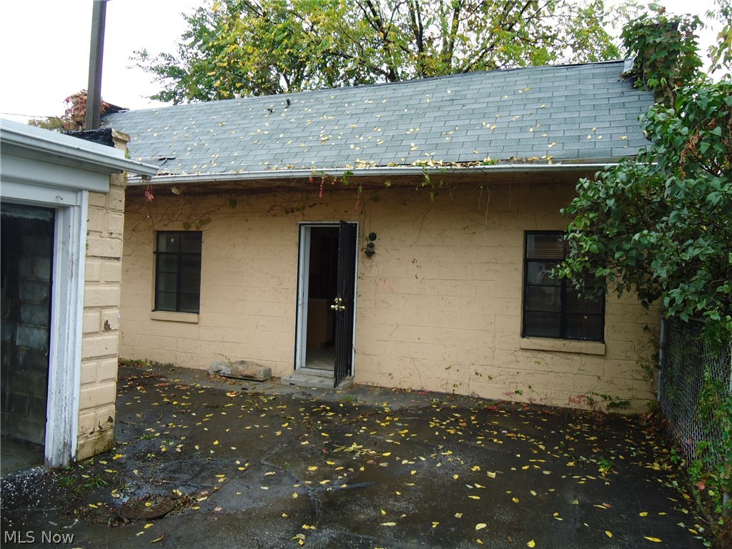 Crawford & Parmelees - Residential Income