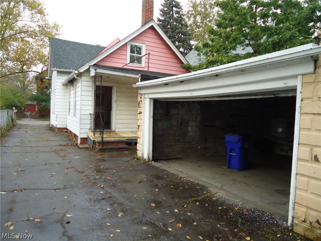 Crawford & Parmelees - Residential Income