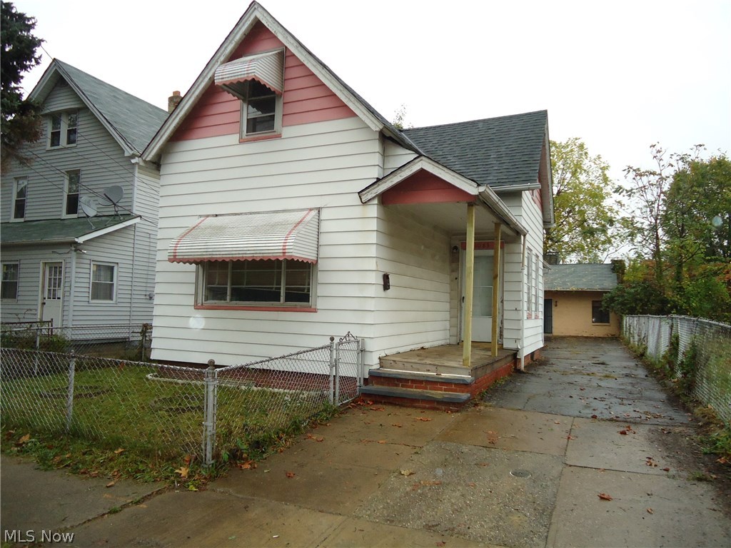 Crawford & Parmelees - Residential Income