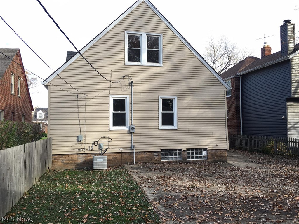 Pontiac Park 03 - Residential