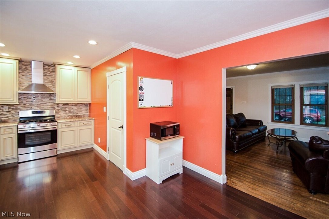 J Lyman's - Residential