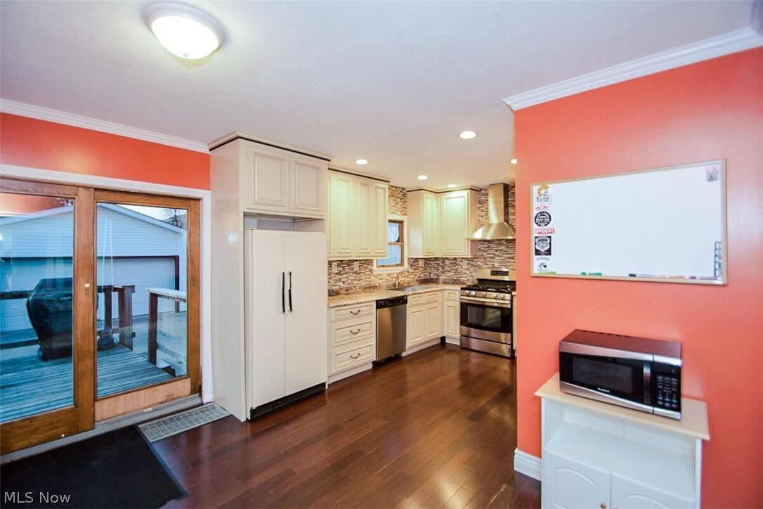 J Lyman's - Residential