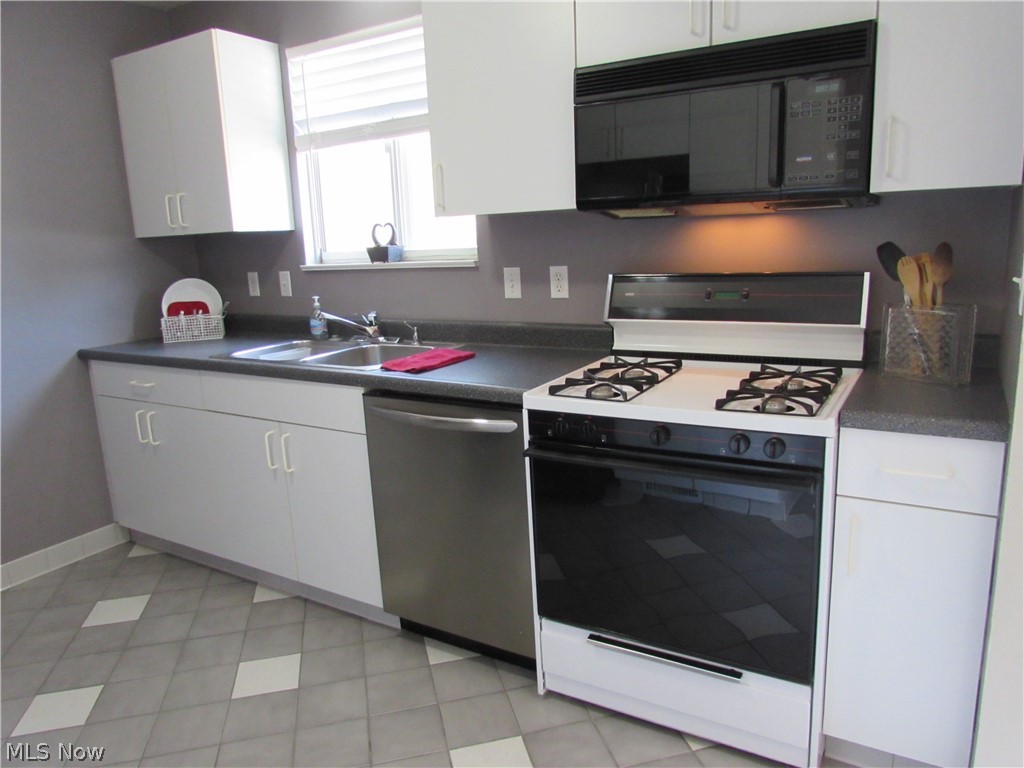 Carriage Hills Condo - Residential