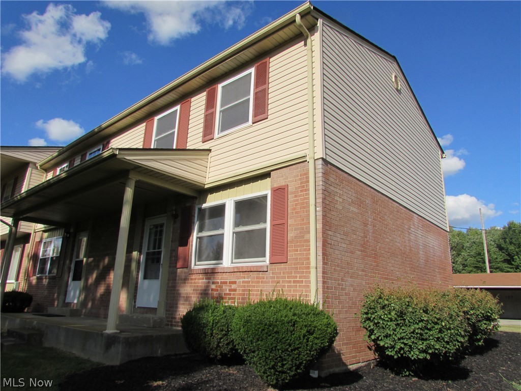 Carriage Hills Condo - Residential