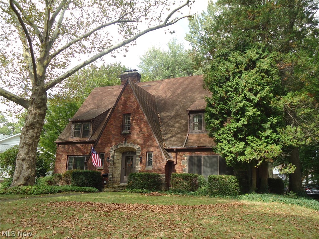 Charm & Character abound in this 6 bedroom/4 bath brick Tudor located within steps of the Silver Lake beach!! Spacious rooms featuring hardwood flooring throughout. Beautiful living room with fireplace. Formal dining room. 1st floor den/office & enclosed screen porch. 4 bedrooms on the 2nd floor & 2 additional bedrooms & bath on the 3rd floor. If you are looking for a classic Tudor style home...Stop looking!!! This is one of the first 100 homes built in Silver Lake---Silver Lake Estates privileges included-----SWIM-FISH-SAIL!!!!!! Call today for a private viewing!!!