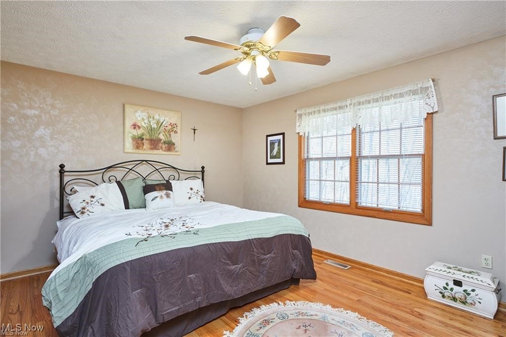 Cuyahoga Falls, Ohio 44223, United States, 3 Bedrooms Bedrooms, ,4 BathroomsBathrooms,Residential,Active,81673