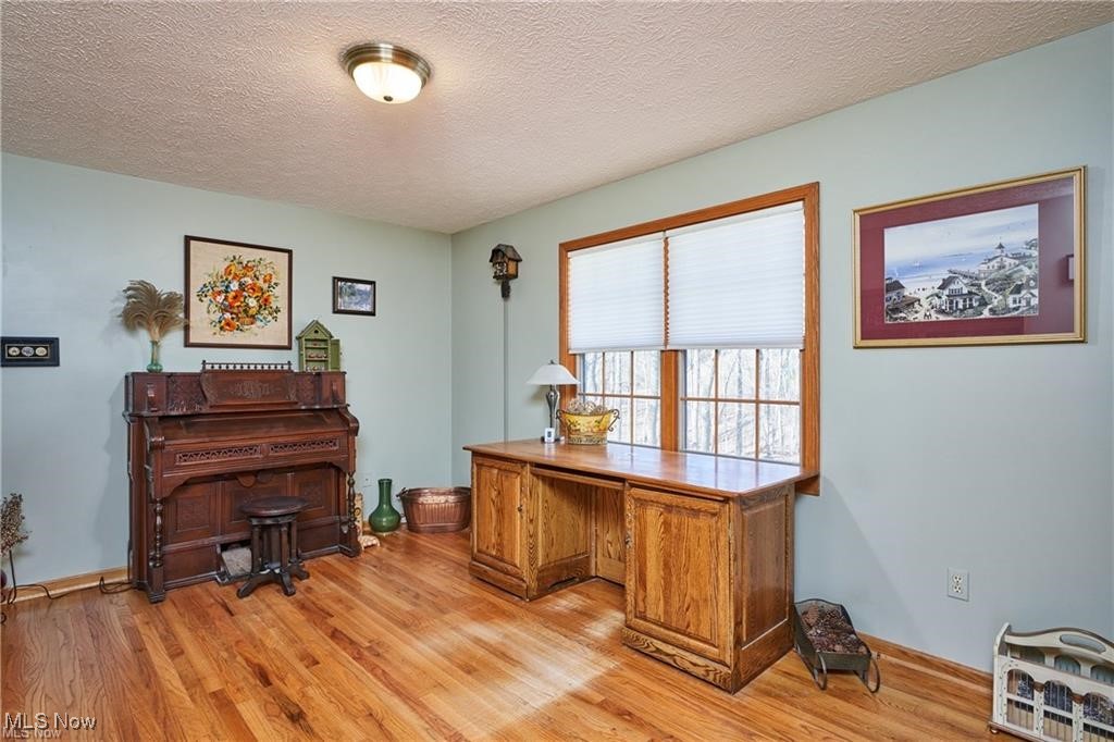 Cuyahoga Falls, Ohio 44223, United States, 3 Bedrooms Bedrooms, ,4 BathroomsBathrooms,Residential,Active,81673