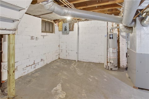 Tiny photo for 1390 E 109th Street, Cleveland, OH 44106 (MLS # 5239251)