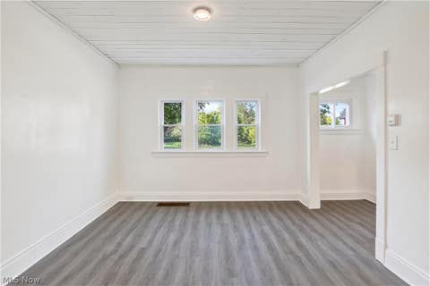 Tiny photo for 1390 E 109th Street, Cleveland, OH 44106 (MLS # 5239251)