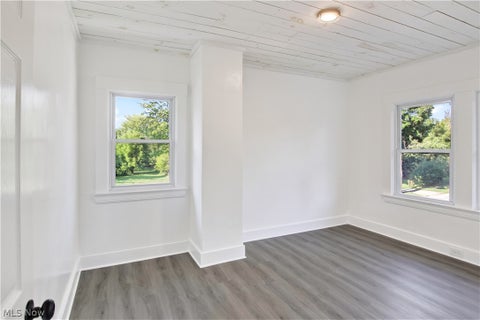 Tiny photo for 1390 E 109th Street, Cleveland, OH 44106 (MLS # 5239251)