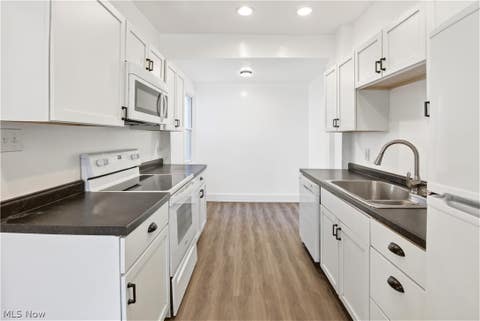 Tiny photo for 1390 E 109th Street, Cleveland, OH 44106 (MLS # 5239251)