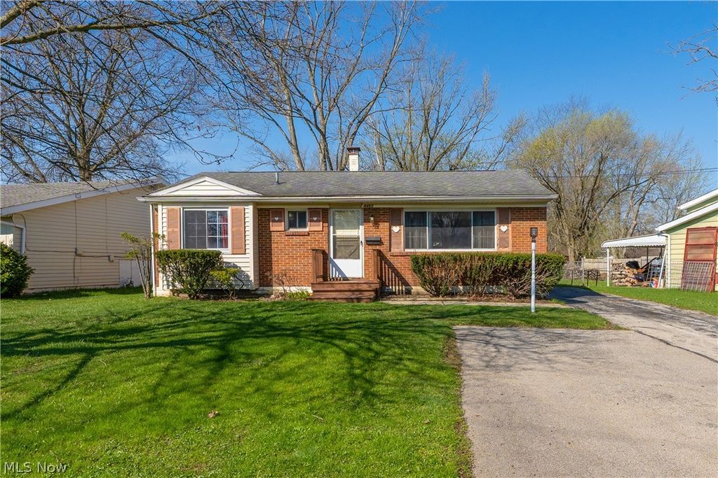 Photo of 4465 Burkey Road, Austintown, OH 44515 (MLS # 5199647)