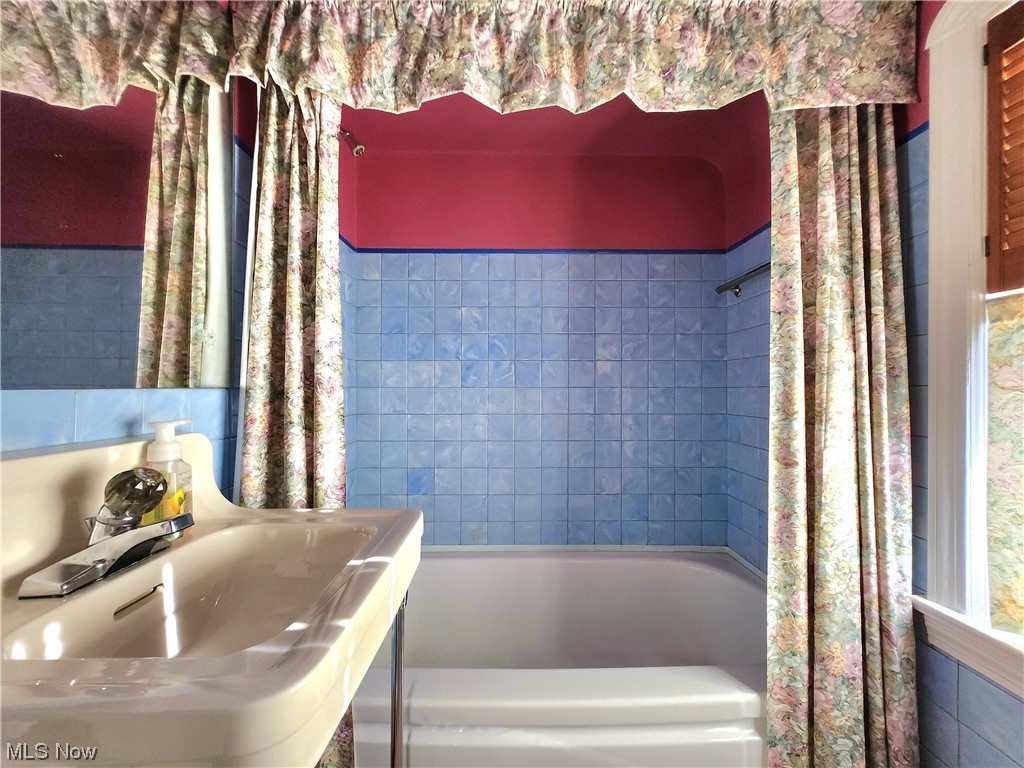 Waid & Duffeys Center Hwy - Residential