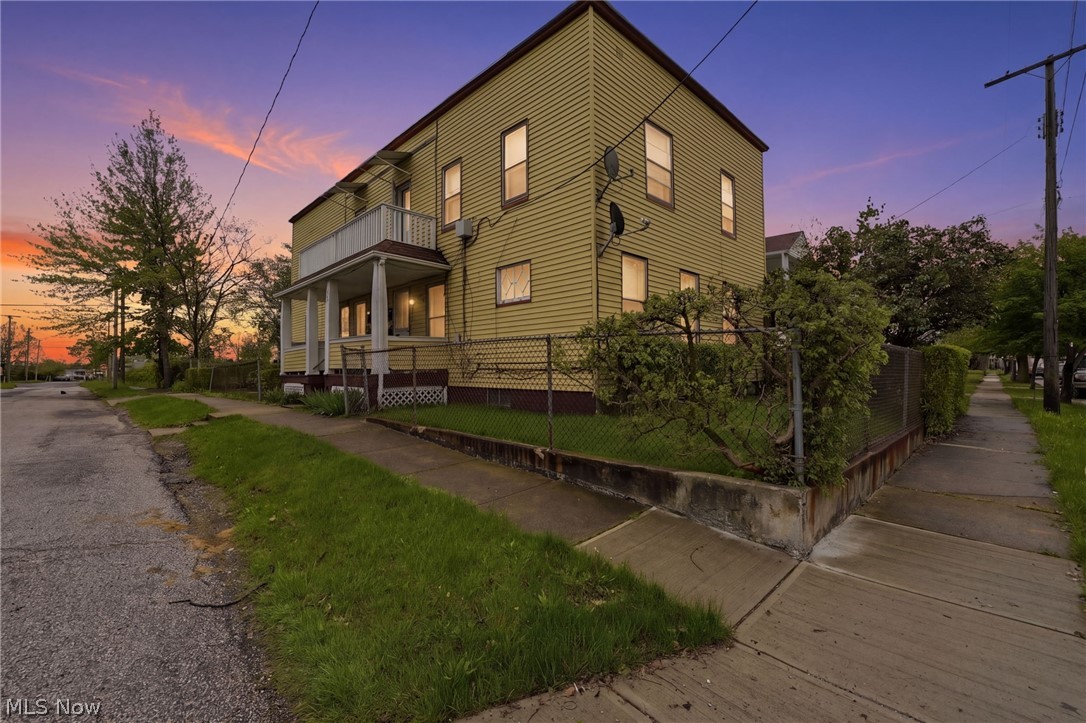 689 Midland Avenue
