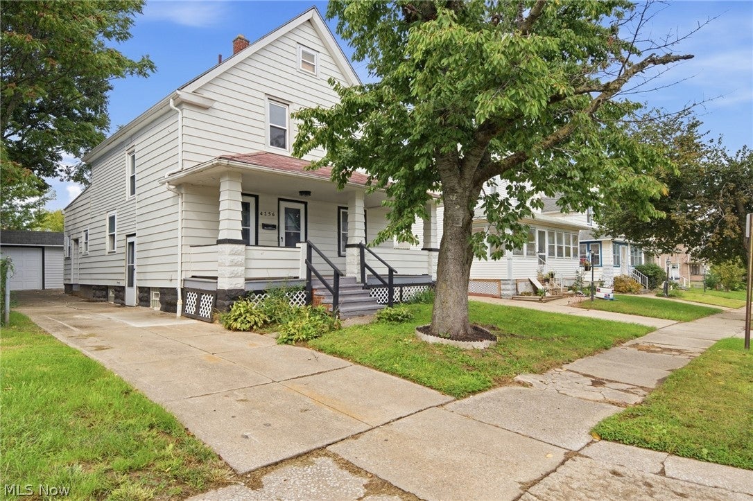 4256 W 22nd Street