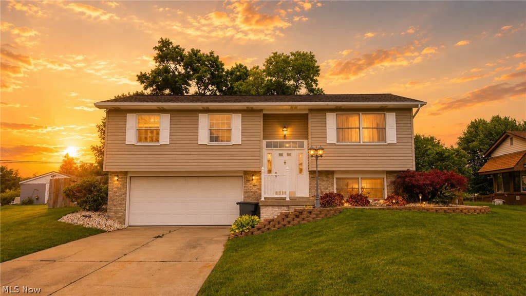 Photo of 60 Broadview Place, Wintersville, OH 43953 (MLS # 5199925)