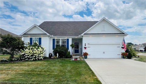 Homes For Sale - 7924 Heatherglen Drive<br/> Mentor, OH 44060