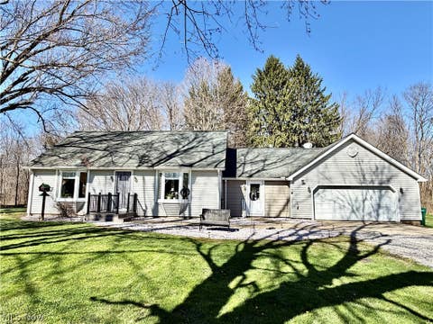 Homes For Sale - 15131 Tavern Road<br/> Burton, OH 44021