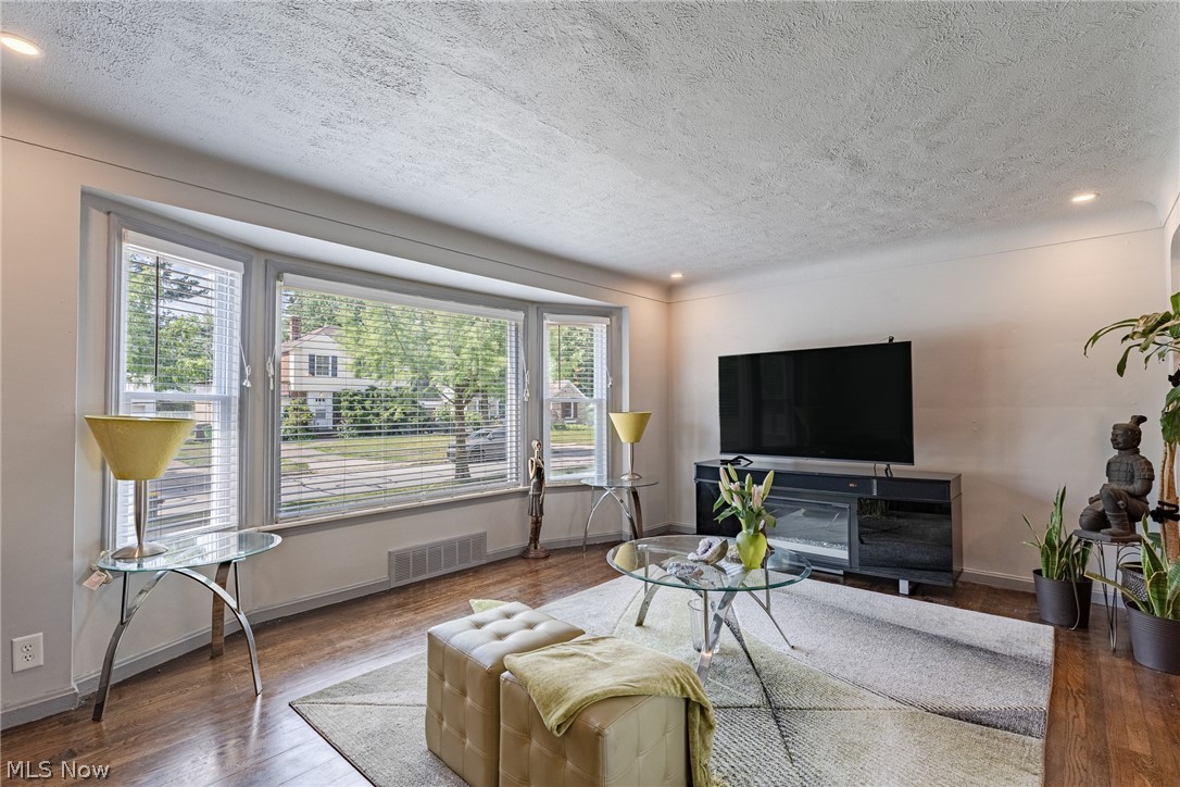 East-Way-Colony - Residential