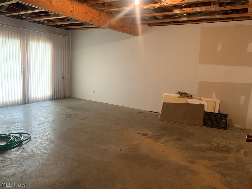 1st Add To Longacr - Residential