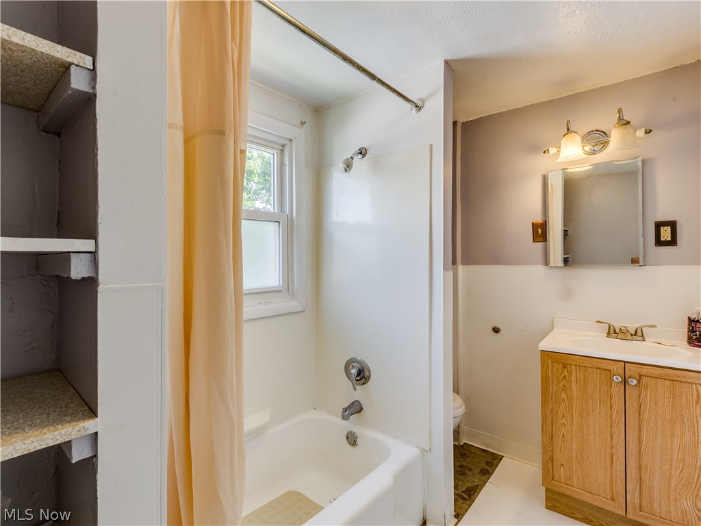 Blue Pond - Residential