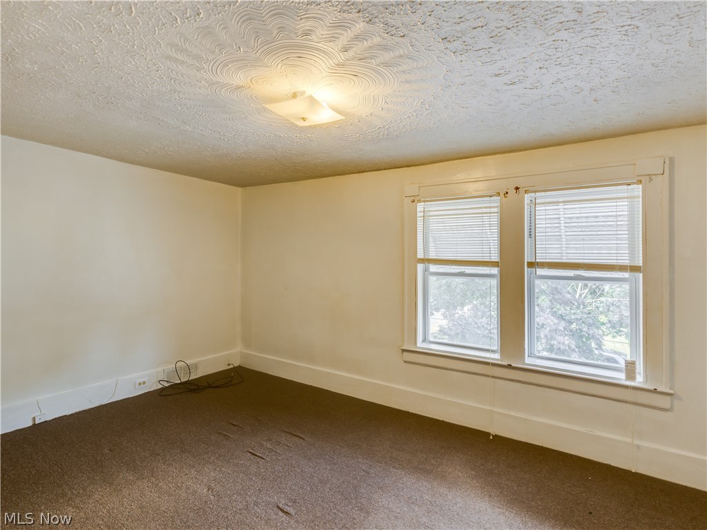 Blue Pond - Residential