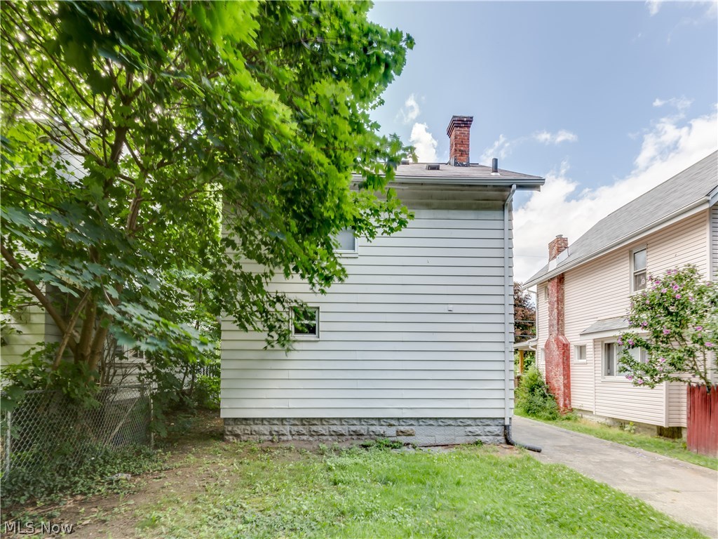 Blue Pond - Residential