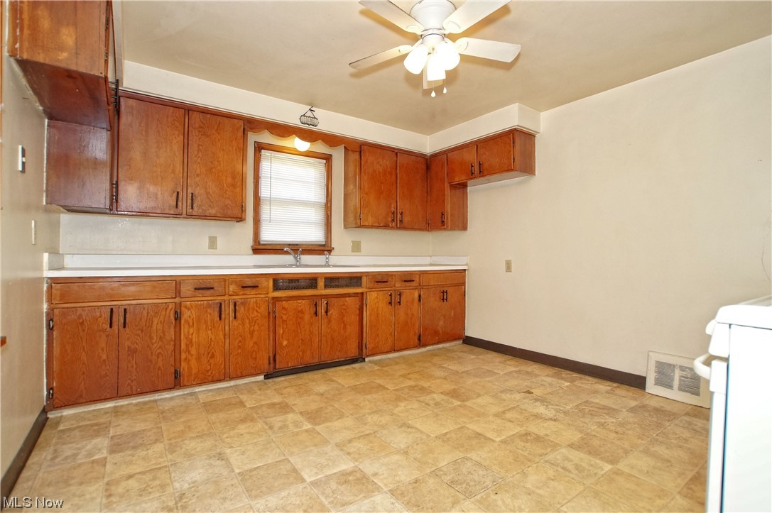 Elworthy-Helwick Cos Home Garden - Residential