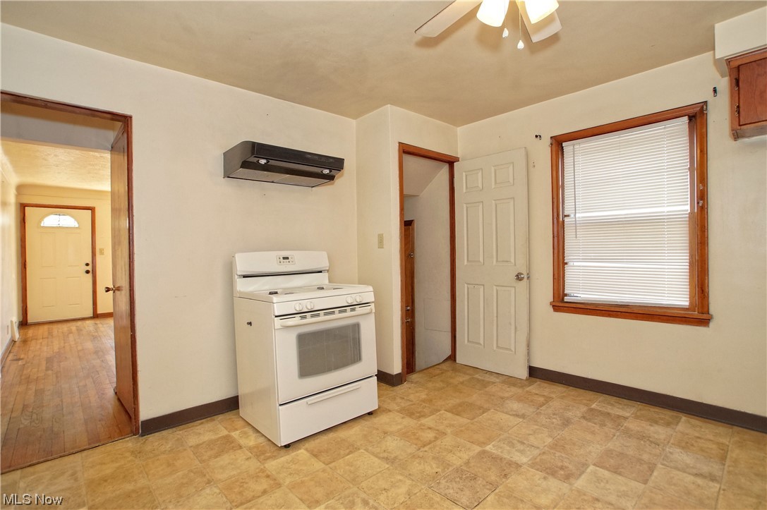 Elworthy-Helwick Cos Home Garden - Residential