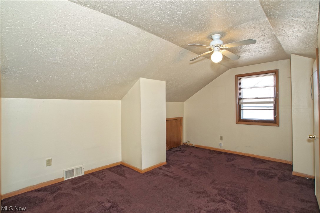 Elworthy-Helwick Cos Home Garden - Residential