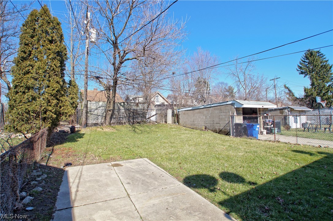 Elworthy-Helwick Cos Home Garden - Residential