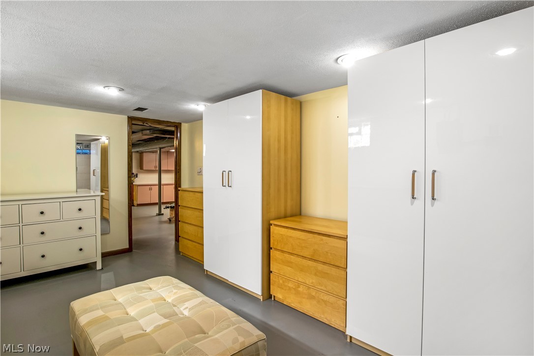 Village Blvd - Residential