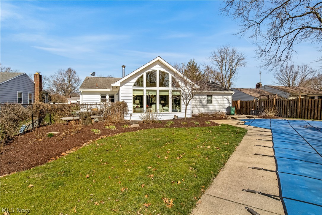 Village Blvd - Residential